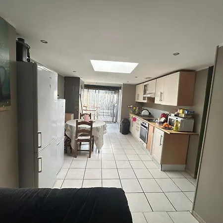 Homestay Bleu Pour 1 Seul Personne *